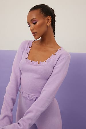 Lilac Top met lage ronde hals en ruwe zoom