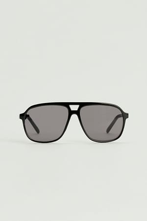 Black Retro Pilot Sunglasses