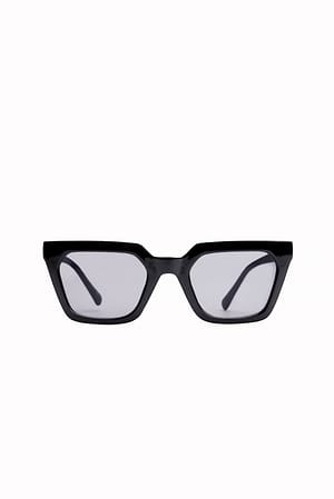 Black Vierkante zonnebril met scherpe randen