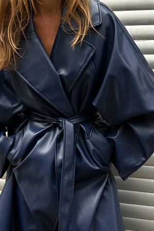 Navy Cappotto trench oversize in PU