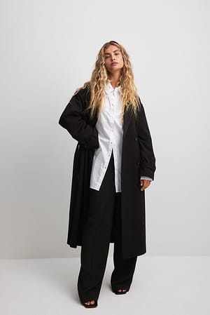 Black Oversize-Trenchcoat