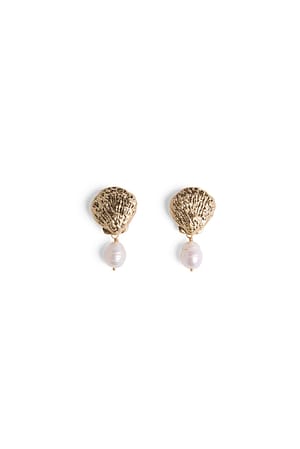 Gold Small Shell Pearl Earrings