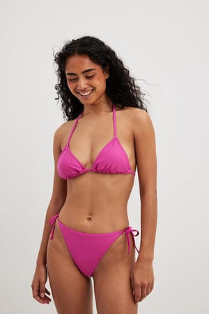 Strong Pink Bikini-Höschen mit Schnürdetail