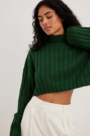 Green Pullover mit weiten Ärmeln
